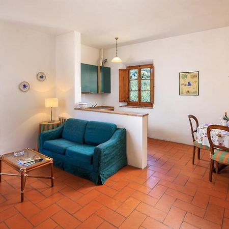 Agriturismo Fattoria Di Sommaia カレンツァーノ エクステリア 写真