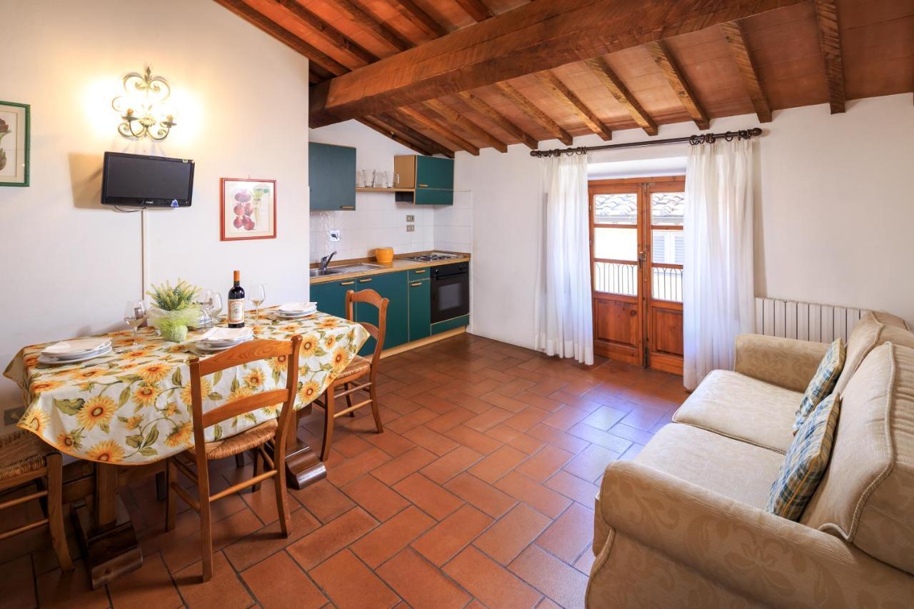 Agriturismo Fattoria Di Sommaia カレンツァーノ エクステリア 写真