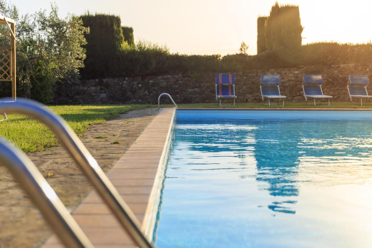 Agriturismo Fattoria Di Sommaia カレンツァーノ エクステリア 写真