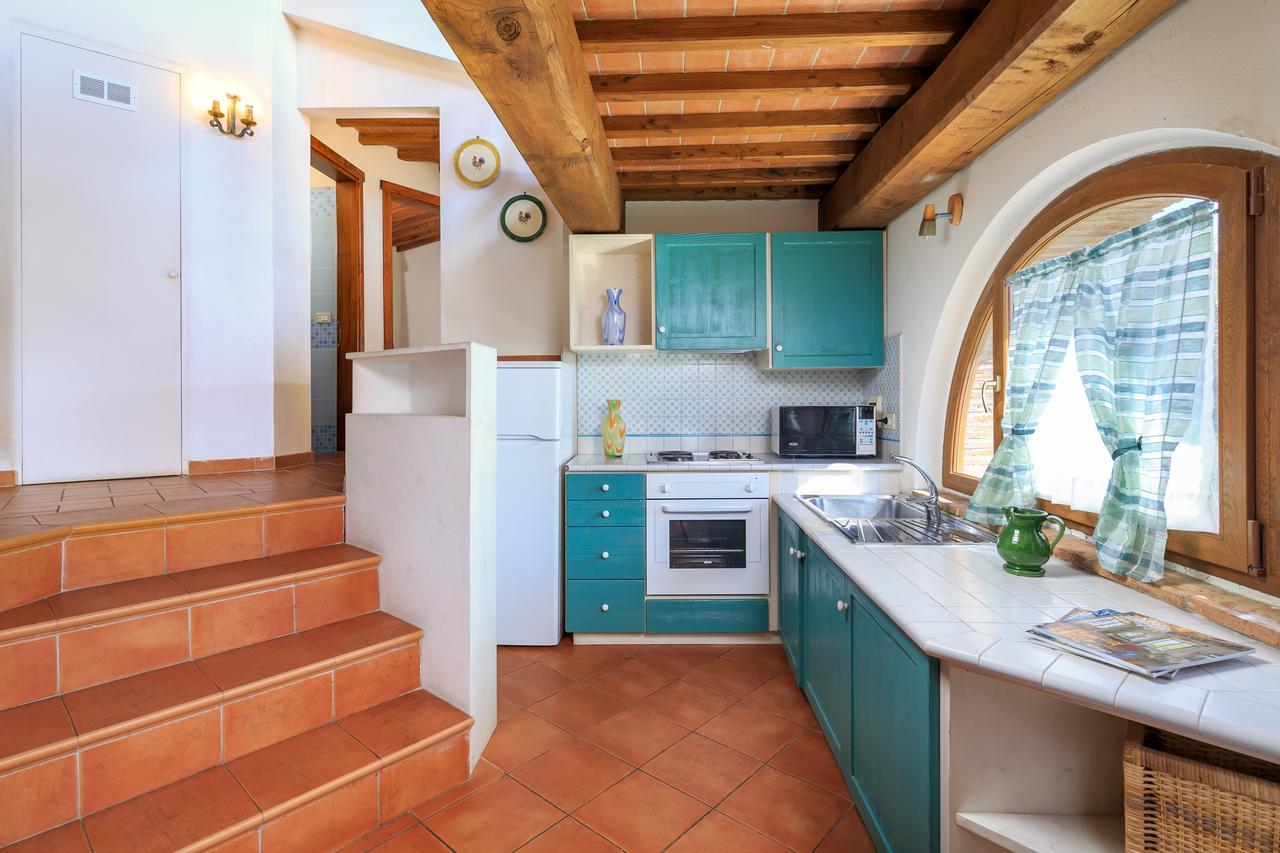 Agriturismo Fattoria Di Sommaia カレンツァーノ エクステリア 写真