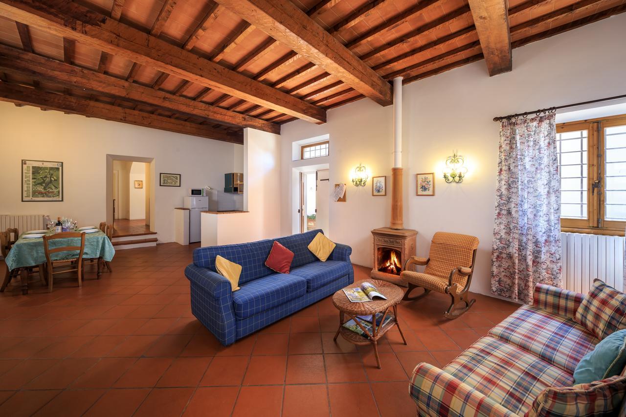 Agriturismo Fattoria Di Sommaia カレンツァーノ エクステリア 写真