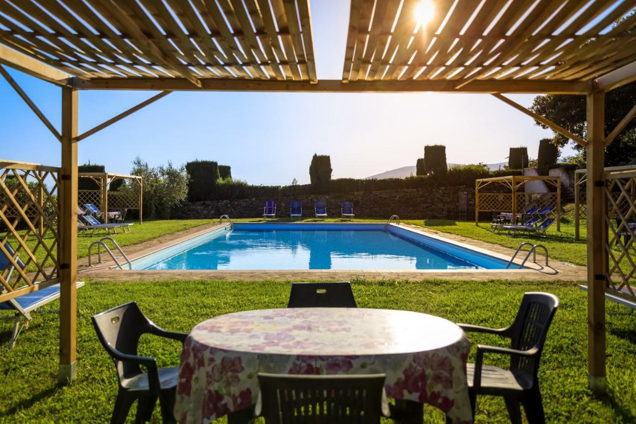 Agriturismo Fattoria Di Sommaia カレンツァーノ エクステリア 写真